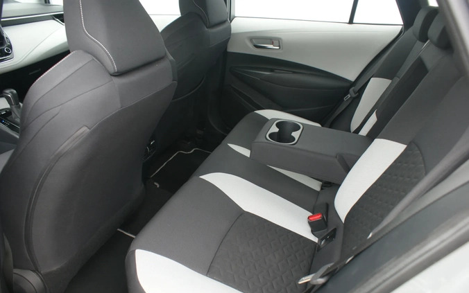 Toyota Corolla cena 109900 przebieg: 42624, rok produkcji 2021 z Nałęczów małe 277
